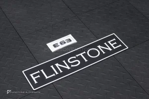 โลโก้ E63 สีดำเงา