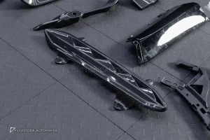 ชุดแต่งรอบคัน LAMBORGHINI URUS ทรง Performanteส่วนกันชนหน้า สำหรับ LAMBORGHINI URUS