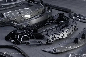 ชุดแต่งรอบคัน LAMBORGHINI URUS ทรง Performanteส่วนกันชนหน้า สำหรับ LAMBORGHINI URUS