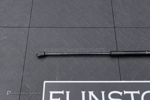 โช๊คฝากระโปรงหน้ารถ สำหรับ Porsche Cayenne 958 แท้ 95851135900