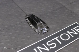 ครีบฉลาม Carbon fiber สำหรับ BMW I4 G26 ทรงเดิมติดรถ