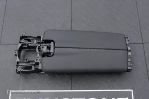 เก๊ะกลาง สำหรับ W212 E-Class แท้