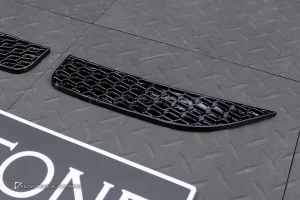 ช่องลมฝากระโปรง สำหรับ LAMBORGHINI HURACAN LP610-4 ทรง Vorsteiner สีดำเงา