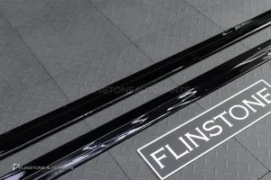 สเกิร์ตข้าง BMW G22 Series 4 ทรง GT สีดำเงา