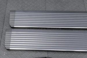 ชุดบันไดข้างไฟฟ้า แบบยาว สำหรับ Ford Ranger T6