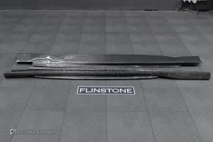 สเกิร์ตข้าง Carbon Fiber Porsche CAYENNE E3 ทรง TAKD DESIGN