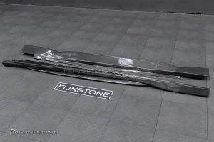 สเกิร์ตข้าง Carbon Fiber Porsche CAYENNE E3 ทรง TAKD DESIGN
