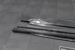 สเกิร์ตข้าง Carbon Fiber Porsche CAYENNE E3 ทรง TAKD DESIGN