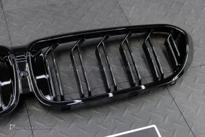 กระจังหน้า สำหรับ BMW G30 Series 5 Per LCi เส้นคู่ สีดำเงา