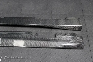 ตำหนิ สเกิร์ตข้าง Carbon fiber สำหรับ W117 CLA-Class ทรง Revozport