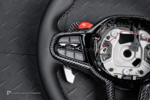 พวงมาลัย พร้อมปุ่ม M1 M2 สำหรับ BMW X6 G06 หนังดำ ด้าย3สี กรอบ Carbon fiber