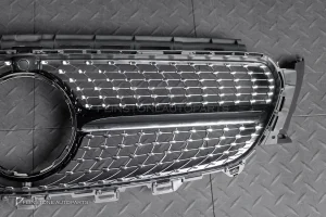 กระจังหน้า W213 E-Class ทรง Diamond มีกล้องหน้า ก้านดำ