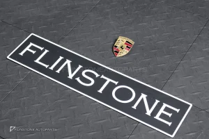 โลโก้ฝากระโปรงหน้า Porsche แท้