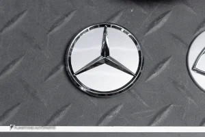 ฝาล้อ Center Cap แบบหมุน สำหรับ Mercedes Benz ลาย Maybach สำหรับ V-Class