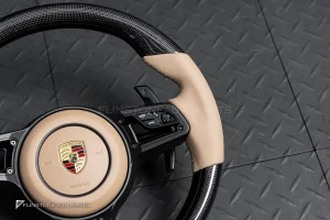 พวงมาลัย Carbon fiber พร้อม Airbag สำหรับ PORSCHE Cayenne 958