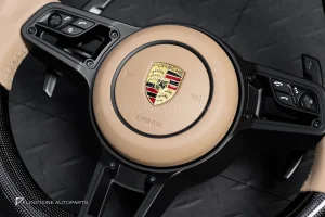 พวงมาลัย Carbon fiber พร้อม Airbag สำหรับ PORSCHE Cayenne 958