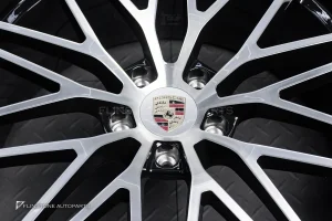 ล้อ Custom forged สำหรับ Porsche Cayenne 958 ขอบ 22 5-130 ET42