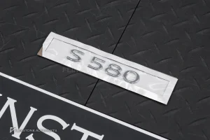 โลโก้ S580 ทรง Maybach ติดท้ายรถ สีโครเมี่ยม