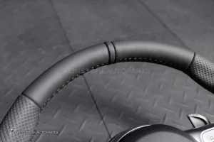 พวงมาลัย พร้อม Airbag สำหรับW212 E-Class หนังดำ กรอบเงิน ด้ายดำ