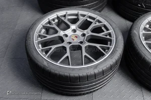 USED ล้อพร้อมยาง สำหรับ Porsche 992 Carrera แท้