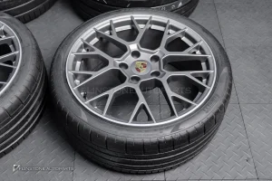 USED ล้อพร้อมยาง สำหรับ Porsche 992 Carrera แท้