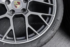 USED ล้อพร้อมยาง สำหรับ Porsche 992 Carrera แท้