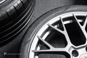 USED ล้อพร้อมยาง สำหรับ Porsche 992 Carrera แท้