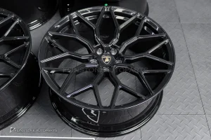 ล้อ Custom forged สำหรับ LAMBORGHINI URUS ขอบ 23 5-130 สีดำเงา