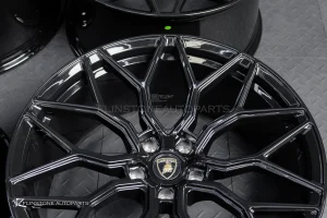 ล้อ Custom forged สำหรับ LAMBORGHINI URUS ขอบ 23 5-130 สีดำเงา