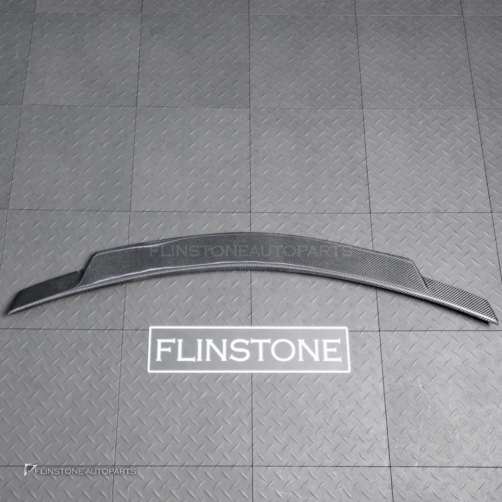 สปอยเลอร์ Carbon fiber สำหรับ W204 C-Class ทรง C74 Renntech
