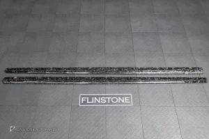 สเกิร์ตข้าง Forged Carbon สำหรับ AUDI RS7 ทรง Future Design