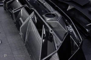 ชุดแต่งรอบคับ สำหรับ Lamborghini Huracan LP610-4 ทรง Darwinpro
