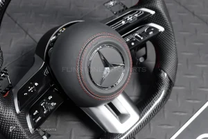 พวงมาลัย Carbon fier พร้อม Airbag สำหรับ W207 E-Class coupe หนังดำ ด้ายแดงกรอบสี ดำ-เงิน