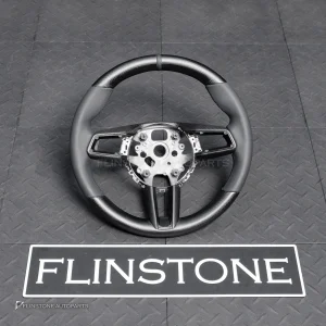 พวงมาลัย Cabon fiber แบบด้าน สำหรับ PORSCHE 992 Carrera หนังดำ-ด้ายดำ