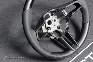 พวงมาลัย Cabon fiber แบบด้าน สำหรับ PORSCHE 992 Carrera หนังดำ-ด้ายดำ