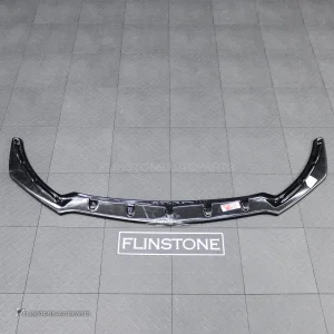 ลิ้นหน้า สำหรับ Mercedes Benz W118 CLA-Class ทรง Maxton design สีดำเงา