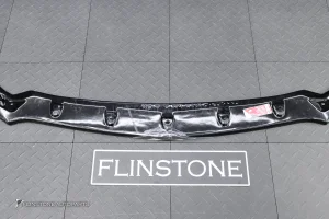 ลิ้นหน้า สำหรับ Mercedes Benz W118 CLA-Class ทรง Maxton design สีดำเงา