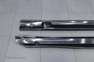สเกิร์ตข้าง สำหรับ Mercedes Benz C236 CLE-Class ทรง Maxton design สีดำเงา