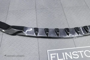 ลิ้นหน้า สำหรับ Mercedes Benz C236 CLE-Class ทรง Maxton design สีดำเงา