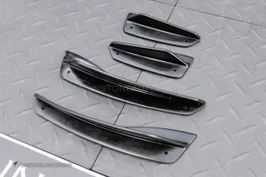 คาหนาดหน้า สำหรับ Mercedes Benz C236 CLE-Class ทรง Maxton design สีดำเงา