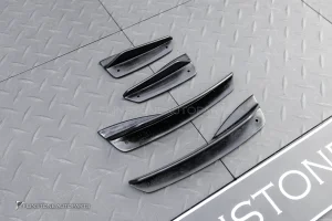 คาหนาดหน้า สำหรับ Mercedes Benz C236 CLE-Class ทรง Maxton design สีดำเงา