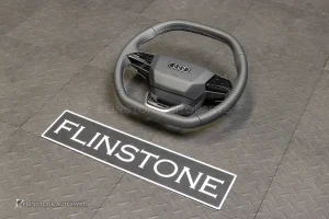 พวงมาลัย พร้อม Airbag สำหรับ Audi Q6 E-Tron หนังสีดำ ด้ายสีขาว