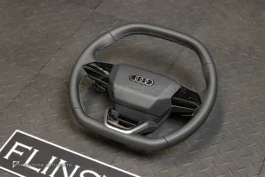พวงมาลัย พร้อม Airbag สำหรับ Audi Q6 E-Tron หนังสีดำ ด้ายสีขาว