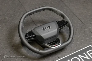 พวงมาลัย พร้อม Airbag สำหรับ Audi Q6 E-Tron หนังสีดำ ด้ายสีขาว