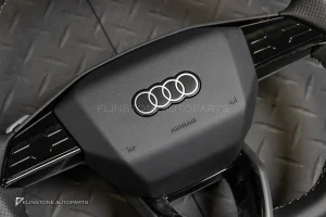 พวงมาลัย พร้อม Airbag สำหรับ Audi Q6 E-Tron หนังสีดำ ด้ายสีขาว