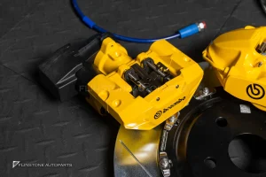 ชุดเบรค BREMBO GT 6P + 4P TOYOTA ALPHARD 40 สีเหลือง
