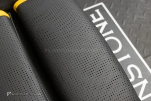 เบาะ AMG Seat ฝั่งคนขับ สำหรับ Mercedes Benz หนังสีดำ – สีเหลือง