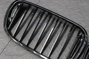 กระจังหน้า G12 Series 7 Pre LCI เส้นเดี่ยว สีดำเงา