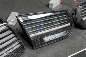 ไฟท้าย สำหรับ BMW F30 Series 3 ทรง CSL กรอบสีรมดำ