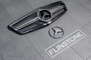 กระจังหน้าพร้อมดาวหลุม สำหรับ W212 E-Class E63 AMG สีดำ-โครเมี่ยม